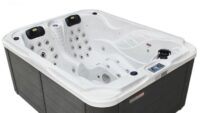 various Jacuzzi/ Whirlpool from 1600 € now available!