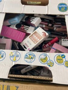 Banana Box Makeup Pallets Europe